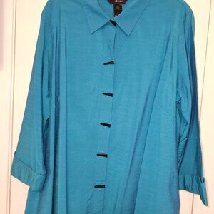 Beautiful Blue Ali Miles Blouse w/neat Buttons!